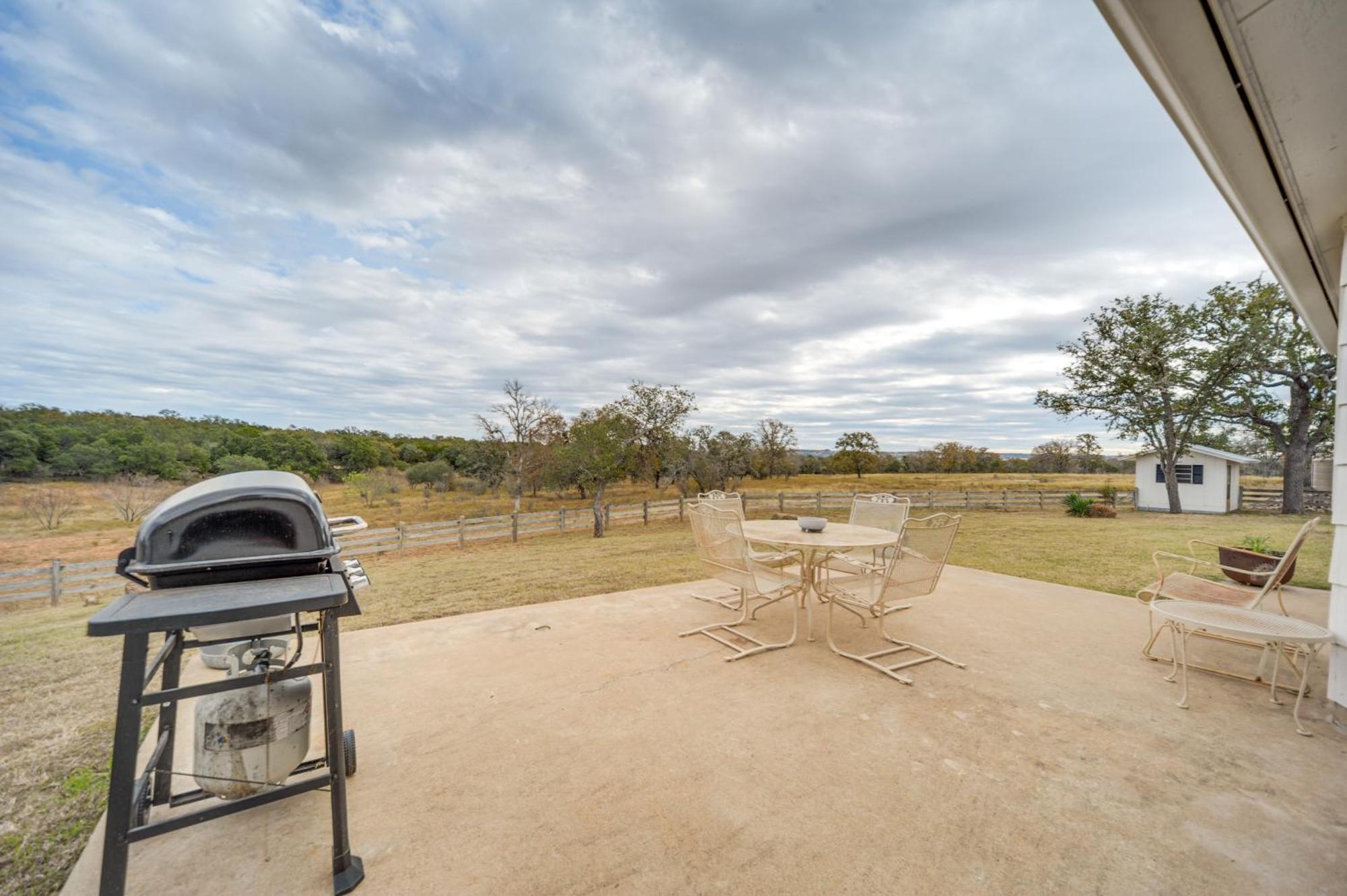 Villa Historic Hoffmann Ranch Haus Near Wineries! Fredericksburg Exterior foto